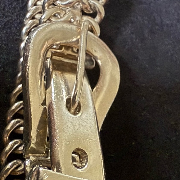 Uniquely Gorgeous 925 Sterling Silver Chain Buckle Bracelet - Picture 3 of 10